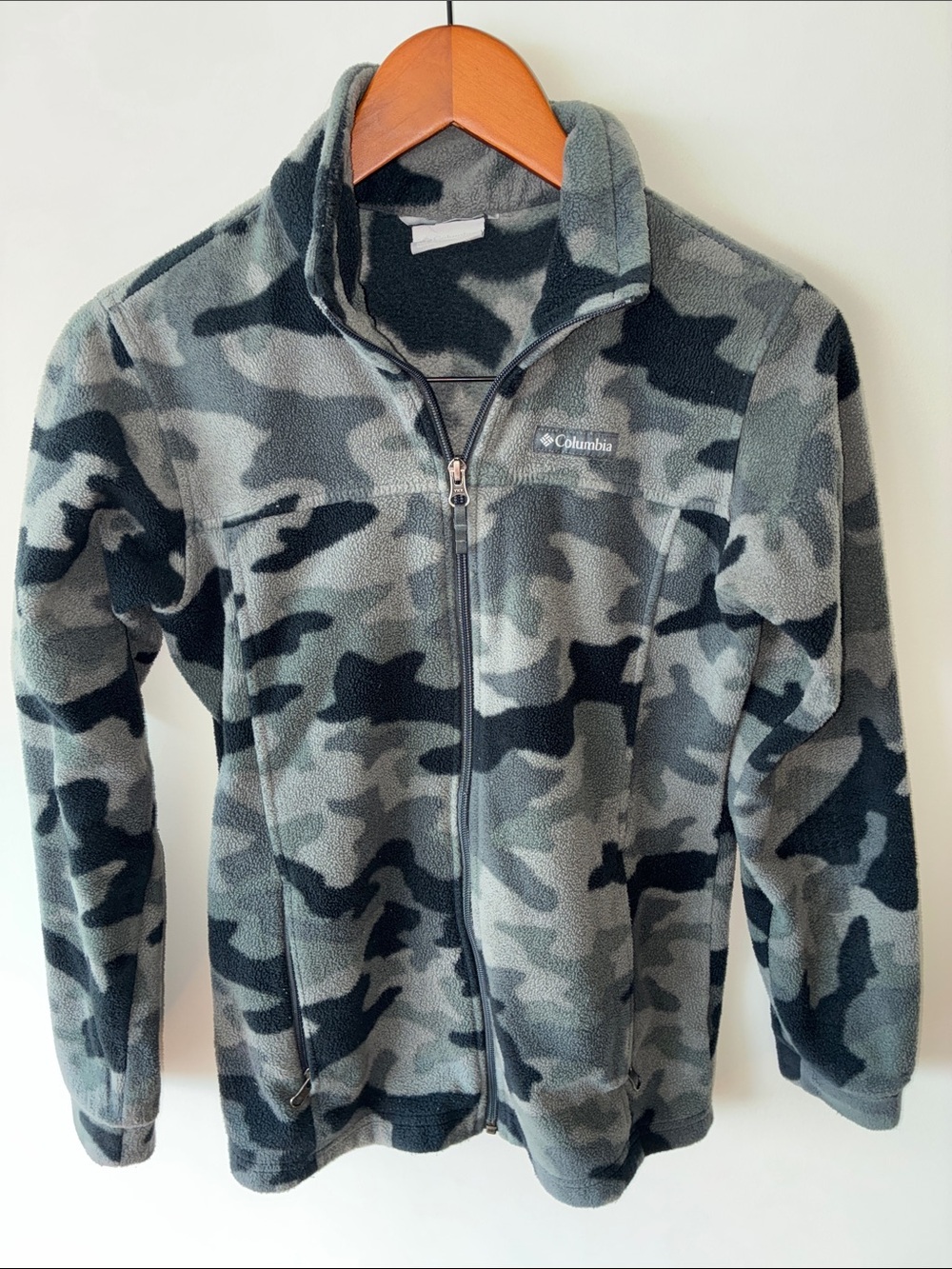Columbia Gray and Black Camo Full-Zip Fleece Jacket